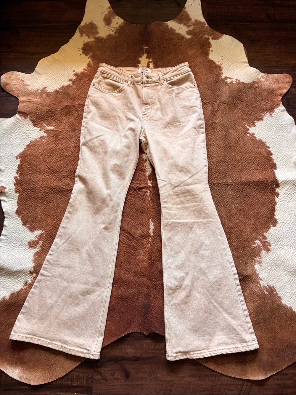 Wrangler high rise fierce flares size 10/30